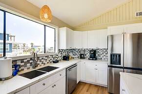 Freeport Home w/ Deck & Grill, Near Boat Ramp