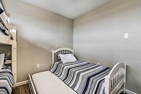 Freeport Home w/ Deck & Grill, Near Boat Ramp