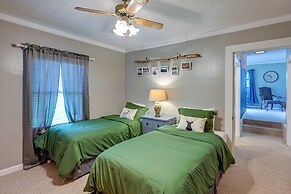 Cozy Bryson City Cabin Rental w/ Shared Yard