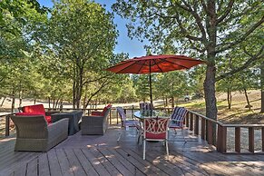 Pet-friendly Ruidoso Cabin w/ Hot Tub & Fire Pit
