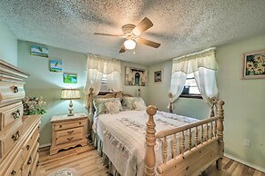 Pet-friendly Ruidoso Cabin w/ Hot Tub & Fire Pit