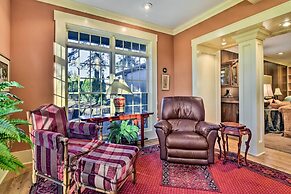 Spacious Hillsboro Home ~ 18 Mi to Portland!