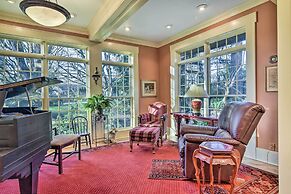 Spacious Hillsboro Home ~ 18 Mi to Portland!