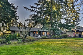 Spacious Hillsboro Home ~ 18 Mi to Portland!