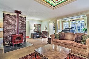 Spacious Hillsboro Home ~ 18 Mi to Portland!