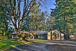 Spacious Hillsboro Home ~ 18 Mi to Portland!