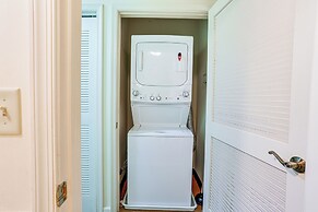 Spacious Condo w/ View < 1 Mi to Mtn Creek Resort!