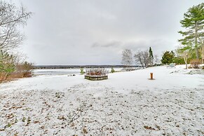 7 Mi to Nubs Nob: Lakefront Abode w/ Fire Pit!