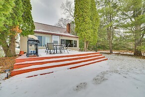 7 Mi to Nubs Nob: Lakefront Abode w/ Fire Pit!