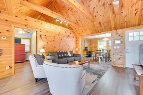 7 Mi to Nubs Nob: Lakefront Abode w/ Fire Pit!