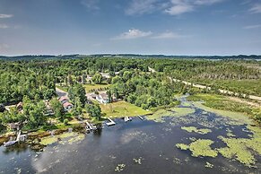 7 Mi to Nubs Nob: Lakefront Abode w/ Fire Pit!
