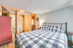 7 Mi to Nubs Nob: Lakefront Abode w/ Fire Pit!