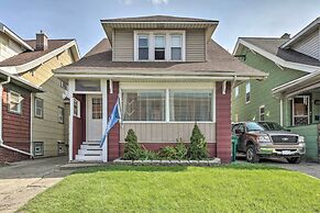 Comfortable Craftsman Home - 2 Miles to UB Campus!