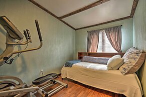 Comfortable Craftsman Home - 2 Miles to UB Campus!