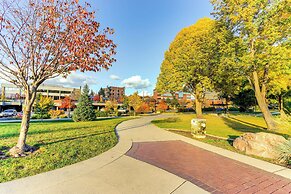 Walk Downtown: Modern 'coeur D'alene Getaway'