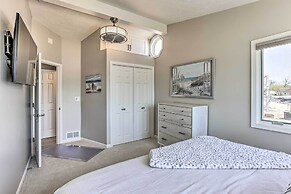 Lakefront Bellevue Home: Private Beach & Fire Pit!