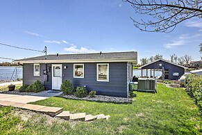 Lakefront Bellevue Home: Private Beach & Fire Pit!