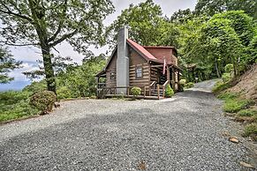 Bryson City Cabin w/ Hot Tub ~ 10 Mi to Dtwn!