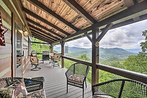 Bryson City Cabin w/ Hot Tub ~ 10 Mi to Dtwn!
