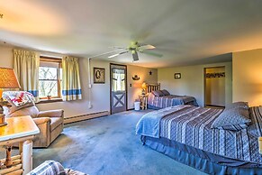 Lovely Mifflinburg Farmhouse - Multiple Decks
