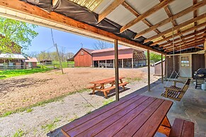 Lovely Mifflinburg Farmhouse - Multiple Decks