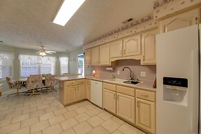 Pine Knoll Shores Getaway - Walk to Beach!