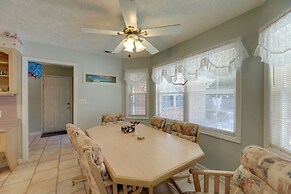 Pine Knoll Shores Getaway - Walk to Beach!