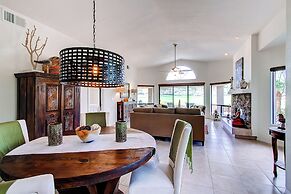 Country Club Home: 2br, 2 BA + Den ~ 1 Mi to Golf!