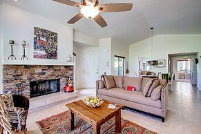 Country Club Home: 2br, 2 BA + Den ~ 1 Mi to Golf!