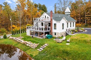 Dock, Game Room: Lakefront Villa in Saylorsburg!