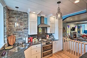 Dock, Game Room: Lakefront Villa in Saylorsburg!