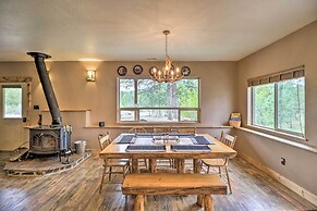 Quiet Riverside Retreat: Hike, Fish & Ski!