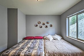 Quiet Riverside Retreat: Hike, Fish & Ski!