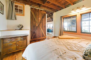 Breathtaking Mtn Views: Stylish Rustic Retreat!