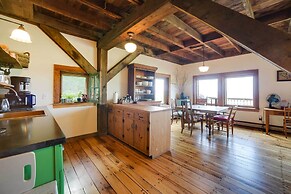 Breathtaking Mtn Views: Stylish Rustic Retreat!