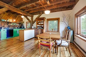 Breathtaking Mtn Views: Stylish Rustic Retreat!