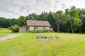Breathtaking Mtn Views: Stylish Rustic Retreat!