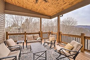 Mountainside Retreat w/ Fire Pit in Banner Elk