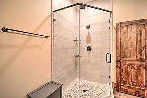 Mountainside Retreat w/ Fire Pit in Banner Elk