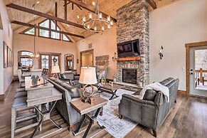Mountainside Retreat w/ Fire Pit in Banner Elk