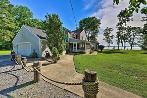 Bayfront Blounts Creek Home: Private Beach + Dock!