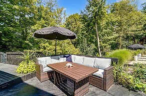 Luxury Maineville Villa w/ Private Pool & Deck