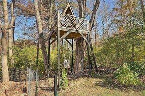 Luxury Maineville Villa w/ Private Pool & Deck