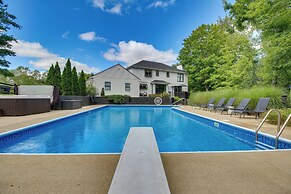 Luxury Maineville Villa w/ Private Pool & Deck