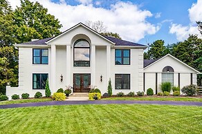 Luxury Maineville Villa w/ Private Pool & Deck