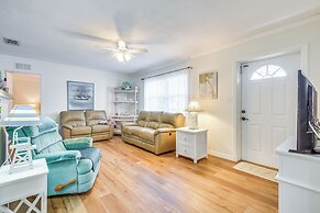 1 Mi to Anna Maria Island: Pet-friendly Retreat