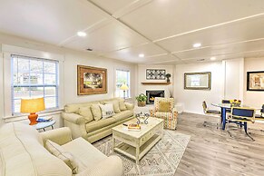 Bright Beaufort Home w/ Porch & Fire Pit!