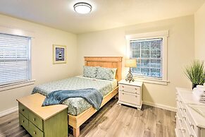 Bright Beaufort Home w/ Porch & Fire Pit!