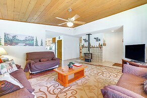 Mountain Paradise ~ 1 Mile to Pine Mountain Lake!