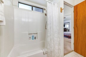 Mountain Paradise ~ 1 Mile to Pine Mountain Lake!